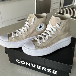 NEW never worn Converse CTAS Move Hi beige 9US